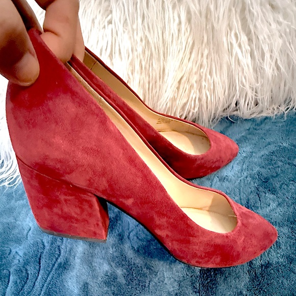 Botkier NY 5pc Bundle Mini Backpack 3 Leather Clutch Wrislets NEW IN BOX & Heels - Picture 5 of 17